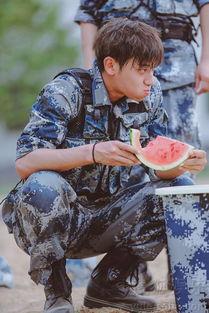 黄子韬看吃瓜是真的吗视频,揭秘娱乐圈幕后故事